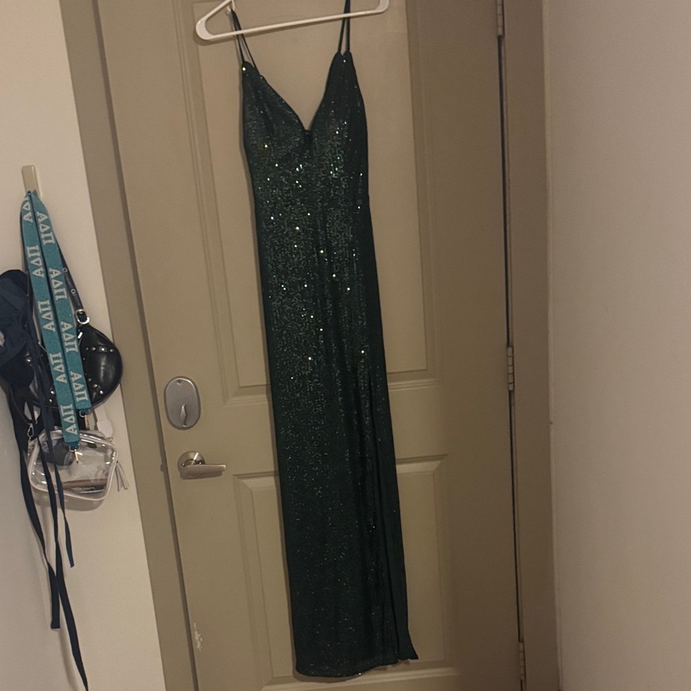 Elegant Green Sequin Prom Dress